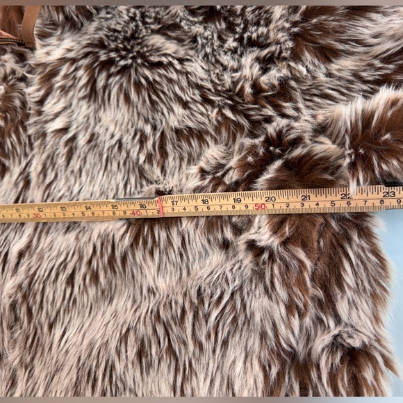 NWT UGG Kali Faux Fur Jacket Beachwood Size L Cozy Luxe - Picture 11 of 11